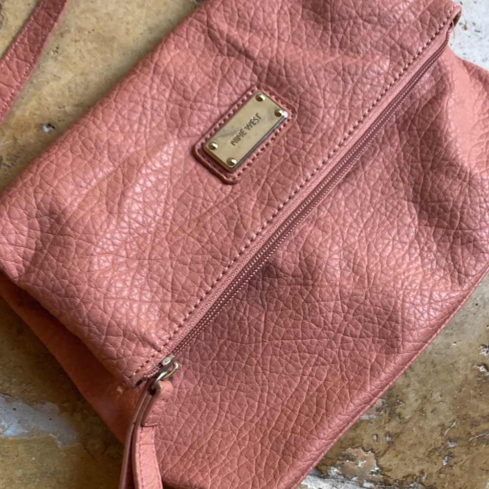 💵3 for $20✅Nine West peach colored handbag purse - Picture 2 of 10